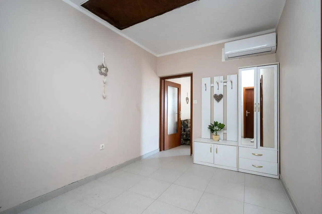 Apartments With A Parking Space Povljana, Pag - 6298 Croatia