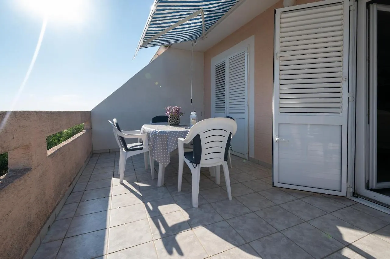 Apartments With A Parking Space Povljana, Pag - 6298 Povljana