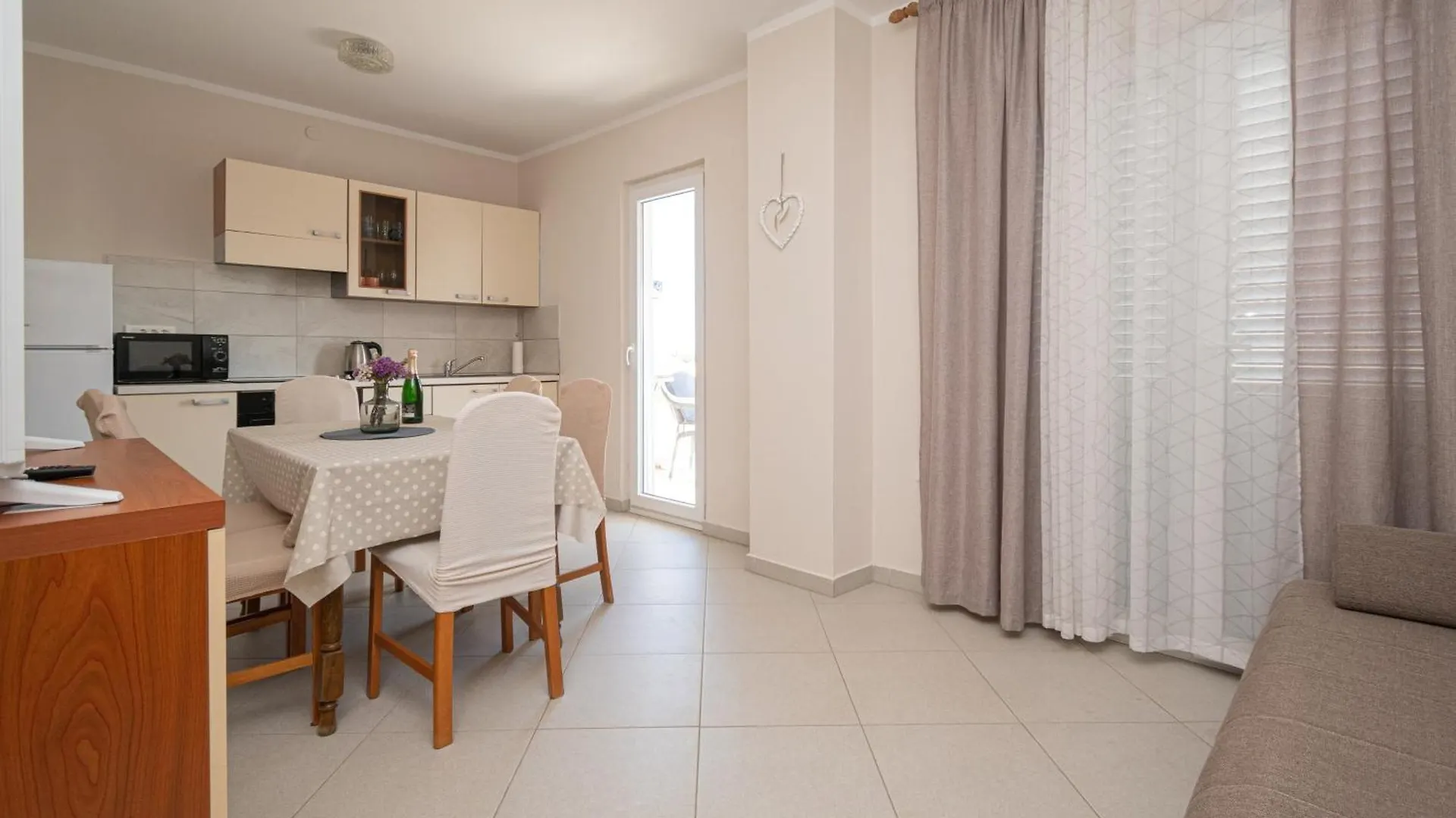 Apartments With A Parking Space Povljana, Pag - 6298